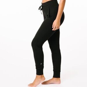 ZYIA Ascend Jogger Pants Black Drawstring Full Length Athleisure Workout size M